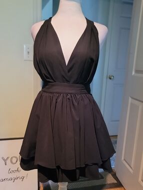 Luxxel Size Small Sleeveless V-Neck Black Party Dress